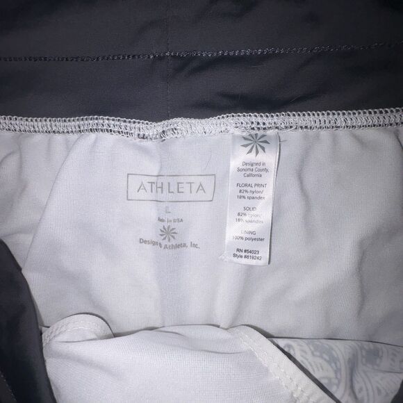 Athleta Gray & White Floral Swim Shorts Swimsuit Bottom Size Large Back Pocket - Picture 4 of 6